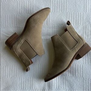Lucky Brand Tan leather bootie 
size 6